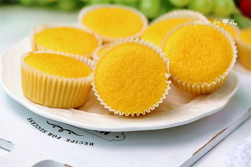 簡單快速的海綿紙杯蛋糕 松軟可口，不開裂不塌陷，一次成功